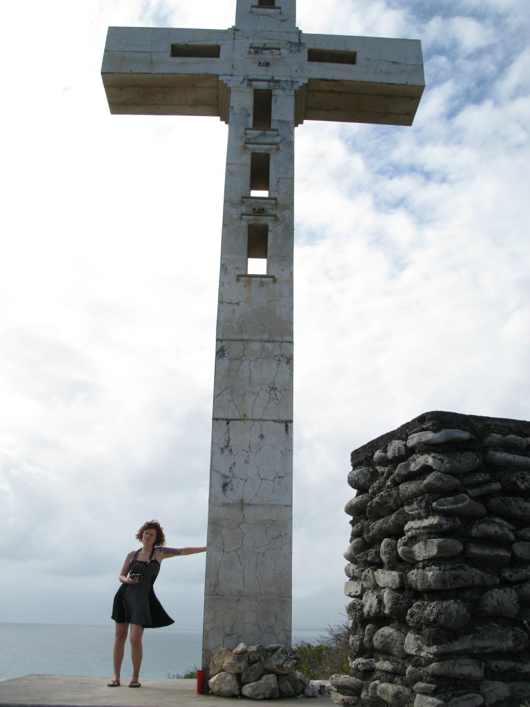 The cross on the clifftop at La Pointe des Chateaux