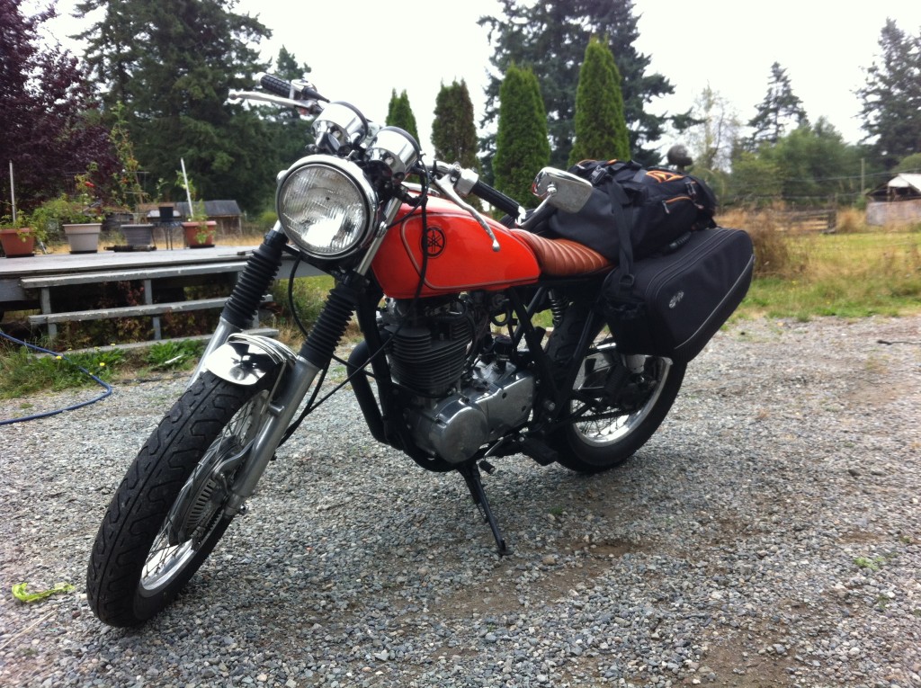 Yamaha SR400 all packed up for the road trip